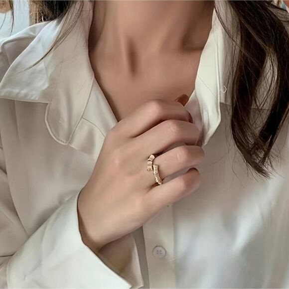 Bamboo Shape Gold Plated Ring Opal Gemstone Size 7 to 8 Adjustable - Picture 7 of 7